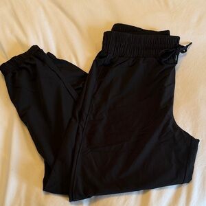 SPANX Women’s On the Move
Jogger Pant